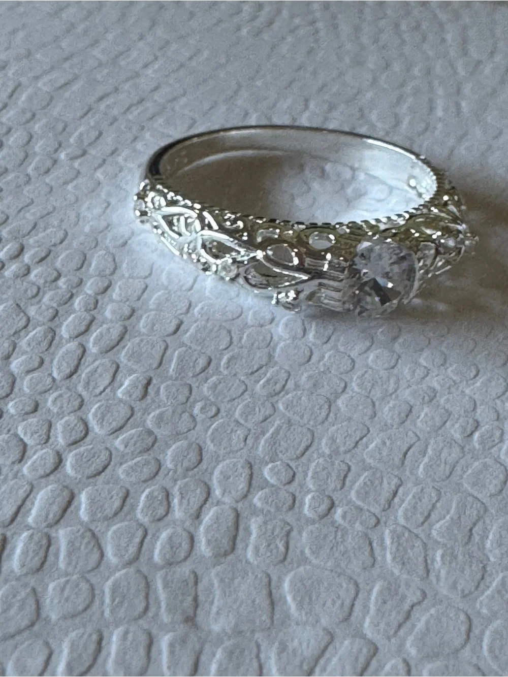 ✨Pristine 925 Sterling Silver Vintage Filigree Grade A Moissanite Ring-0.25 CT!